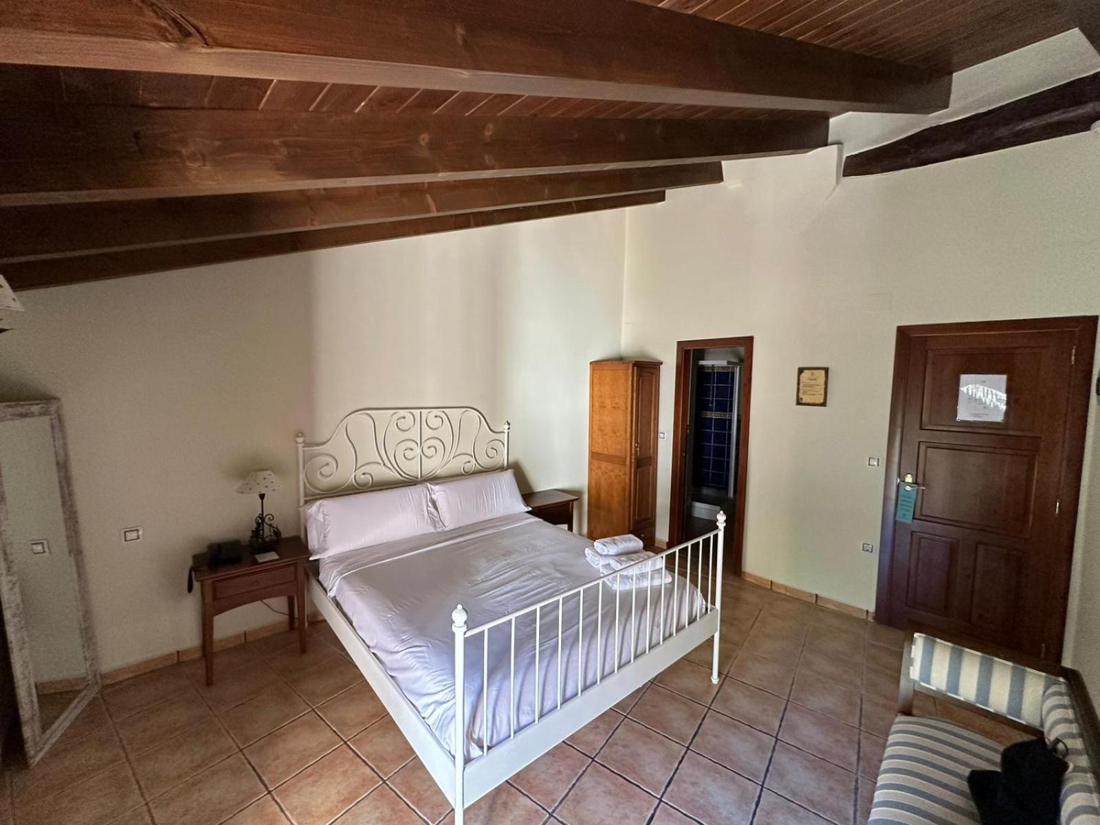 Hotel De La Villa ルビエロス・デ・モラ エクステリア 写真